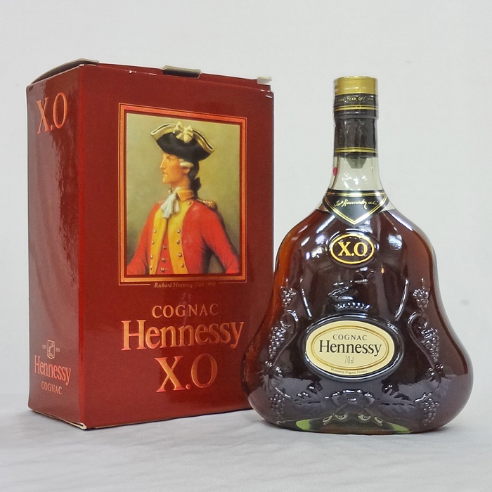 【Hennessy XO Cognac ヘネシー XO コニャック ブランデー 金キャップ グリーンボトル 700ml 】20,000円でお買取りしました。