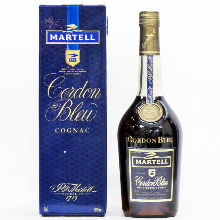 東京都杉並区でマーテル コルドンブルー 旧ボトル 箱付き コニャック ブランデー 700ml 未開栓 古酒 MARTELL CORDON BLEU OLD LIQUEUR COGNACを買取させていただきました。